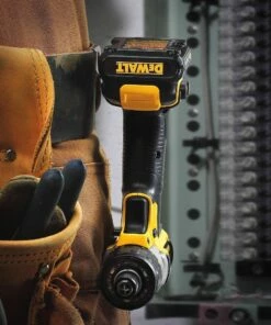 DEWALT 12V MAX Cordless Screwdriver, 1/4-Inch Hex Chuck, 1-Inch Bit Tips (DCF610S2) 9 DEWALT 12V MAX Cordless Screwdriver, 1/4-Inch Hex Chuck, 1-Inch Bit Tips (DCF610S2) -DeWalt Outlet Store 71HA9z4m9VL. AC SL1000