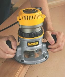 DEWALT Router, Variable Speed, Fixed Base, 2-1/4 HP (DW618K) -DeWalt Outlet Store 81vvF4K84vL. AC SL1500