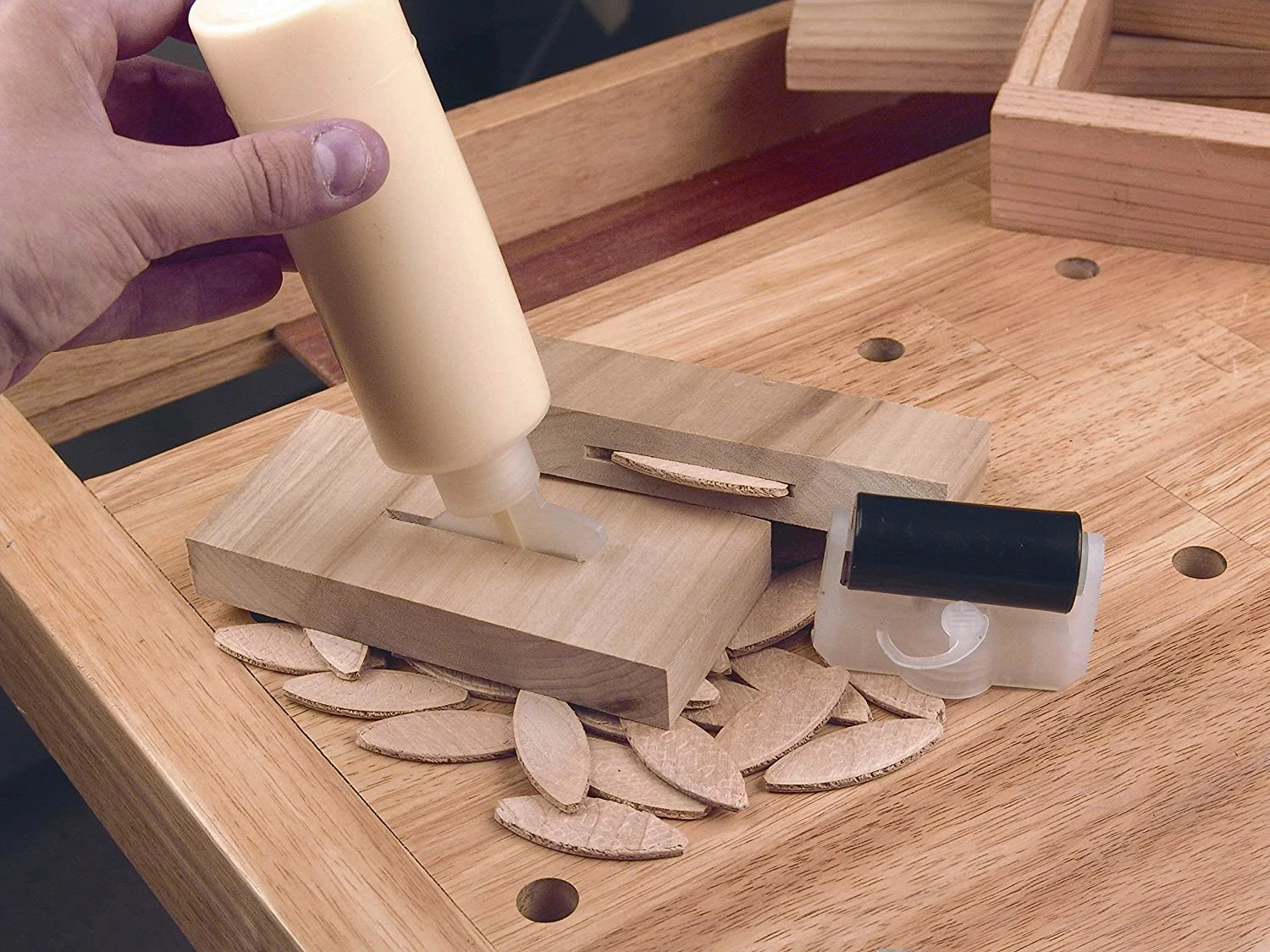 DEWALT DW6810 No. 10 Size Joining Biscuits. Sold as 3 Pack, 225 Pieces Total 4 DEWALT DW6810 No. 10 Size Joining Biscuits. Sold as 3 Pack, 225 Pieces Total - Image 4