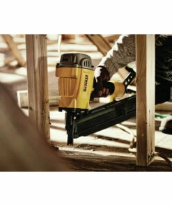 DeWalt DWF83WW 28-Degree 3-1/4 in. Wire Weld Framing Nailer -DeWalt Outlet Store dewndwf83ww b