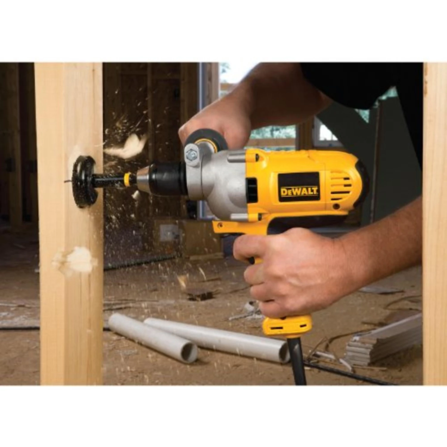 DeWalt DWD215G 1/2" VSR Mid-Handle Grip Drill 4 DeWalt DWD215G 1/2" VSR Mid-Handle Grip Drill - Image 4