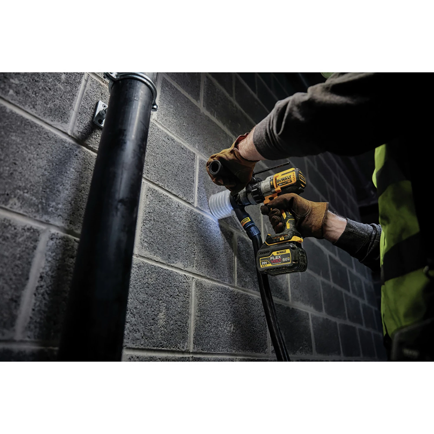 DeWalt FLEXVOLT 20V MAX Hammerdrill and Impact Driver Combo Kit 3 DeWalt FLEXVOLT 20V MAX Hammerdrill and Impact Driver Combo Kit - Image 3