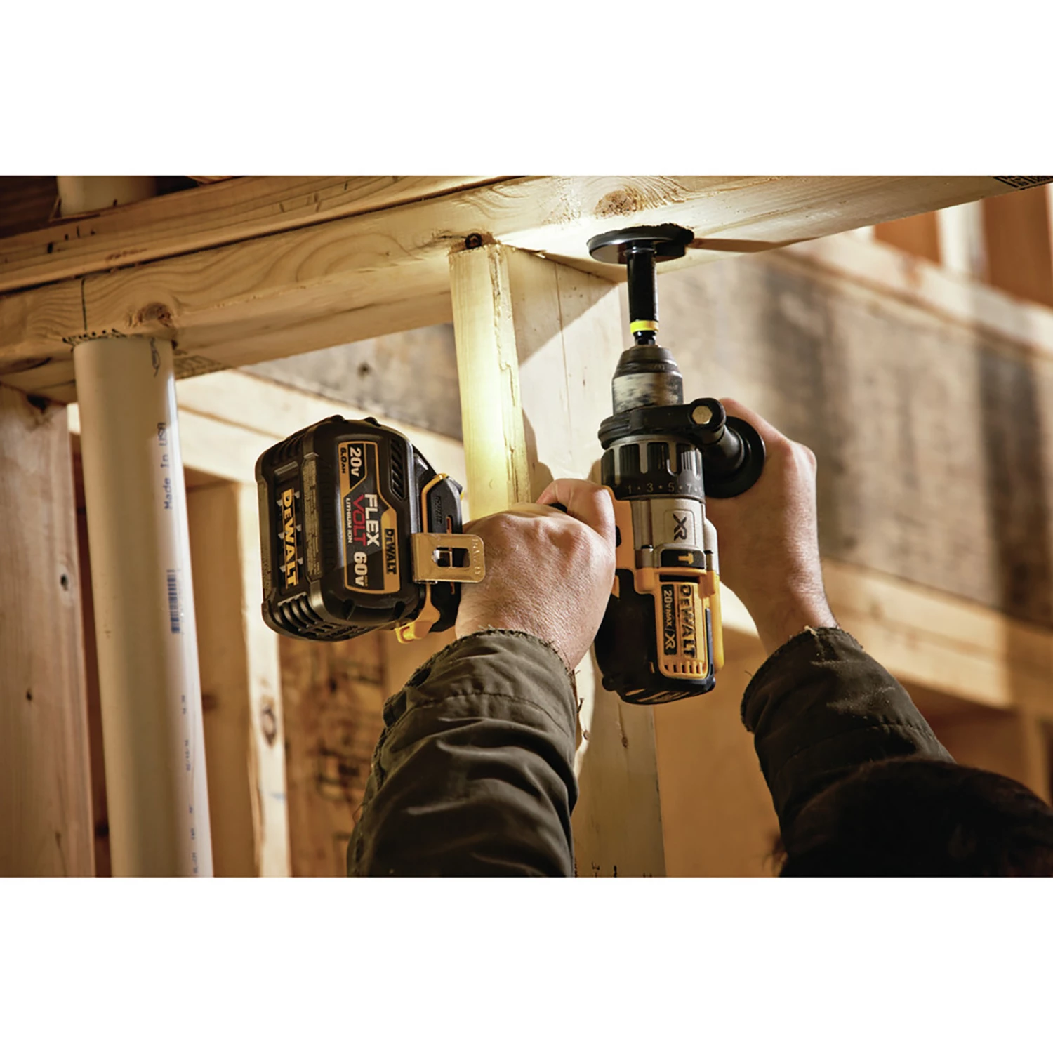 DeWalt FLEXVOLT 20V MAX Hammerdrill and Impact Driver Combo Kit 4 DeWalt FLEXVOLT 20V MAX Hammerdrill and Impact Driver Combo Kit - Image 4