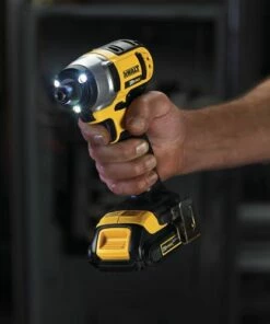 DeWalt 20V MAX* Lithium Ion 1/4" Impact Driver Kit (1.5Ah) -DeWalt Outlet Store spin prod 737486212